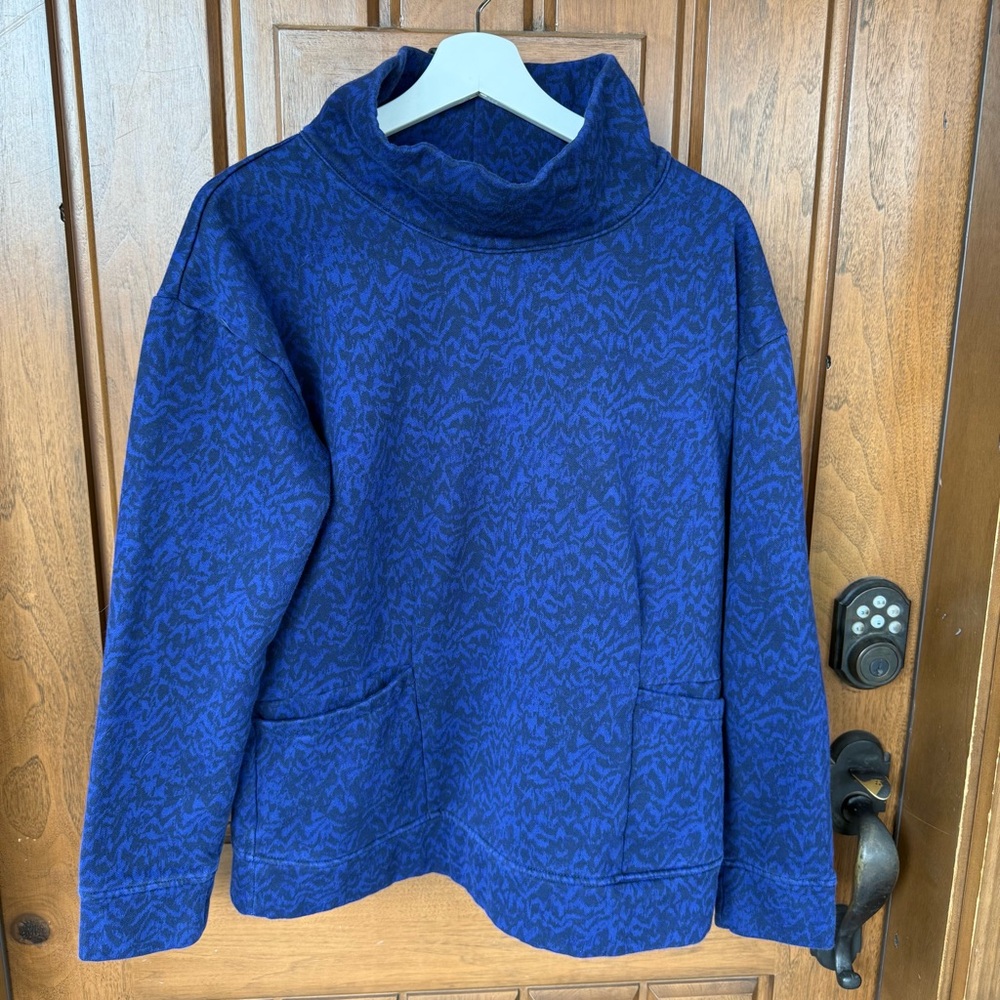 Columbia Woman’s Lodge Funnel Pullover Blue & Black Fleece Lined Size Large Cowl